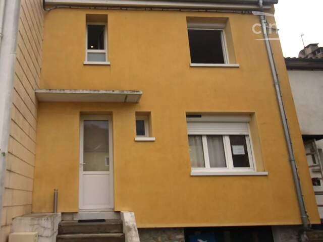 A vendre maison de ville avec jardin — photo du bien