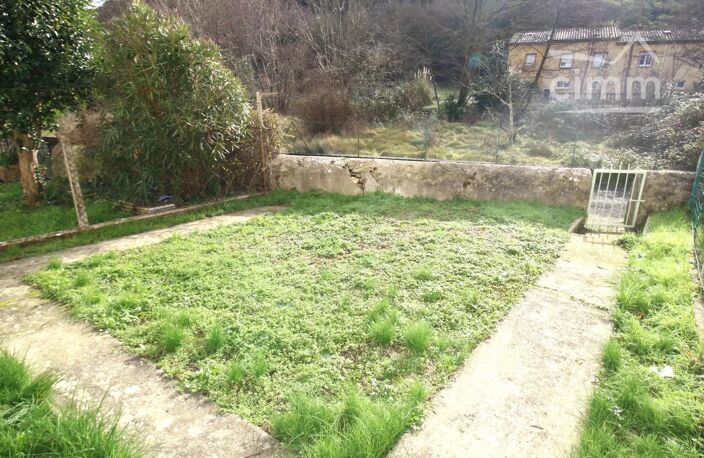 A vendre maison de ville avec jardin — photo 2
