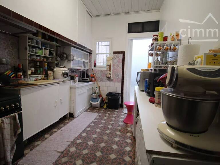 A vendre grande maison de village avec cour — photo 1
