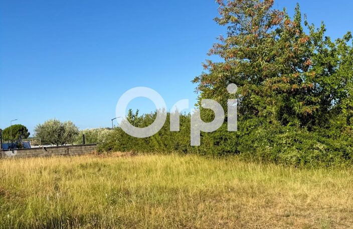 Terrain constructible de 813 m² accès à pied du centre de Ruoms — photo 2