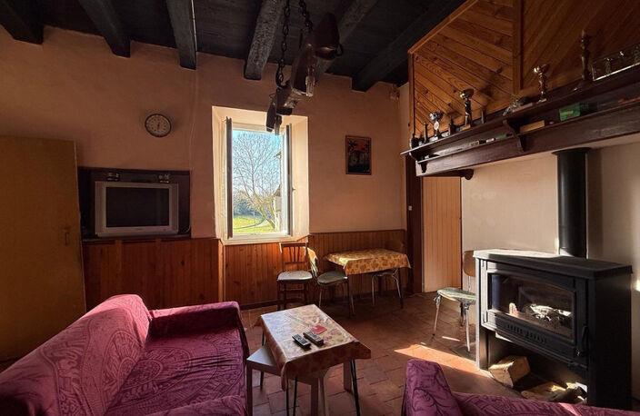 Dpt Hautes Pyrénées (65), à vendre SADOURNIN corps de ferme avec maison T6 de 125m² + grandes dépendances attenantes sur 8280 m² de terrain, au calme — photo 4