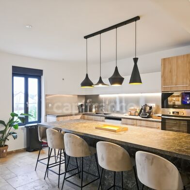 Maison 7 pièces 349000 €