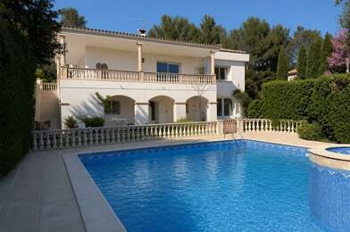 Maison 18 pièces 995000 €