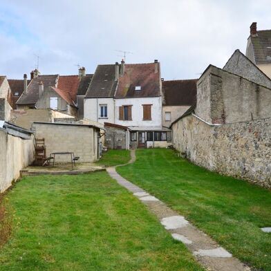 Maison 5 pièces 142000 €