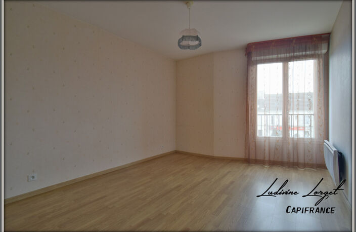 Appartement à vendre 5 pièces CHATEAU-THIERRY (02) Centre ville – 103m2 – 3 chambres – 1 place de parking sous-sol – vue sur la Marne — photo 3