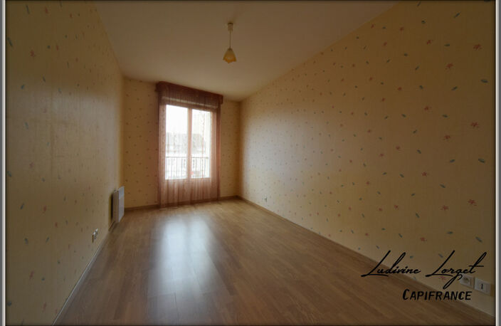 Appartement à vendre 5 pièces CHATEAU-THIERRY (02) Centre ville – 103m2 – 3 chambres – 1 place de parking sous-sol – vue sur la Marne — photo 5