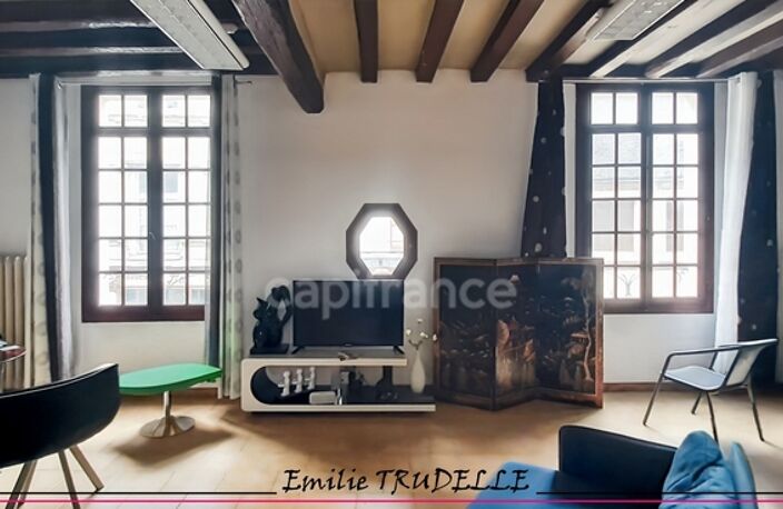 Maison à vendre 8 pièces SAINT CALAIS (72) Ensemble immobilier à fort potentiel : local commercial + appartement en duplex avec patio — photo 3