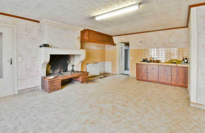 Maison à vendre 12 pièces BRIZAMBOURG (17)- Ensemble immobilier- 2 maisons, jardin- garage — photo 3