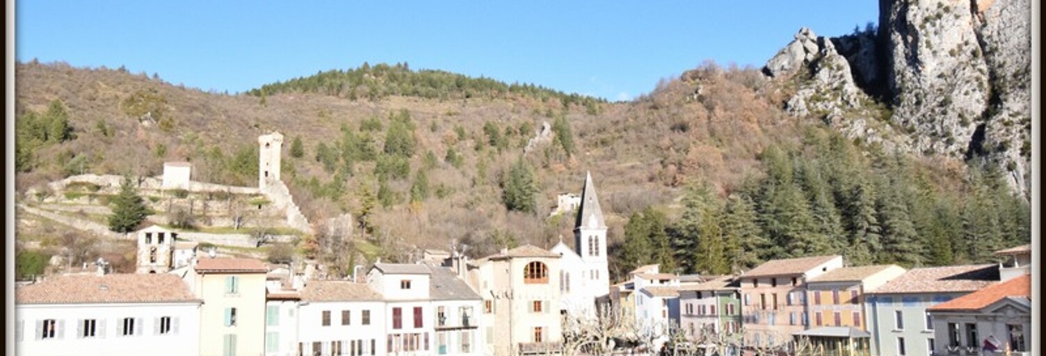 Appartement 5 Pièces 120 m² à vendre à Castellane (04120)