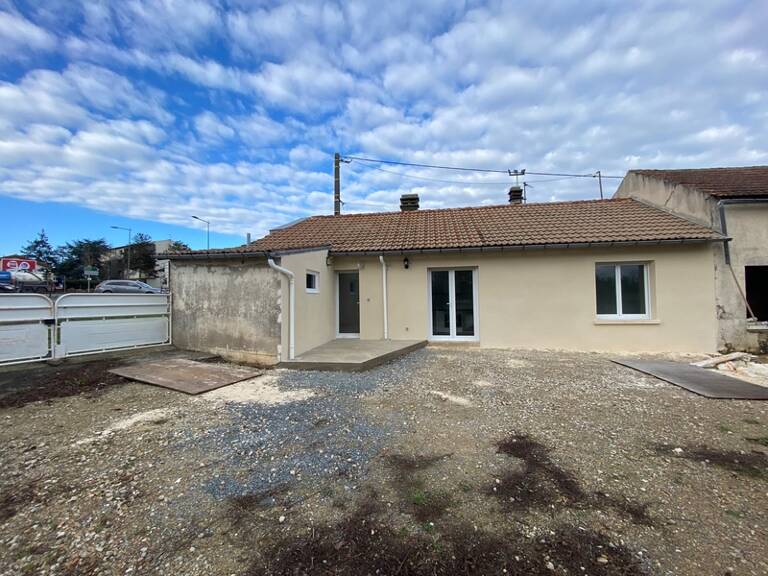 THOUARS  Maison de plain pied rénovée avec possibilité de dépendance de 35m2 — photo 1