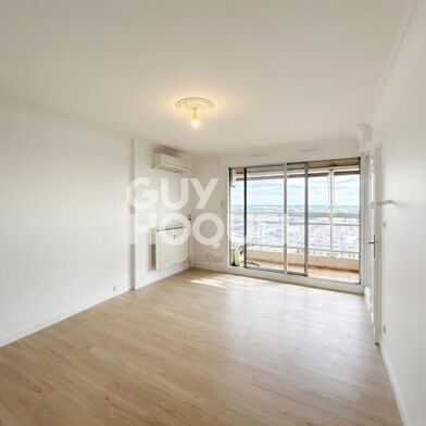 Appartement 3 pièces 1390 €