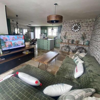 Maison 4 pièces 890 €