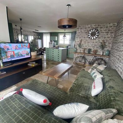 Maison 4 pièces 890 €