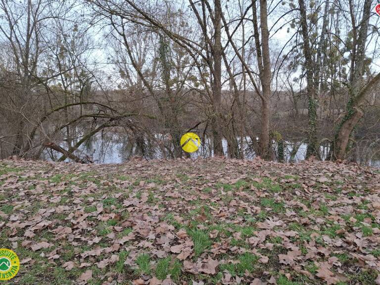 Terrain de Loisirs — photo 1
