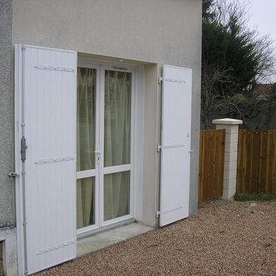 Appartement 1 pièces 325 €