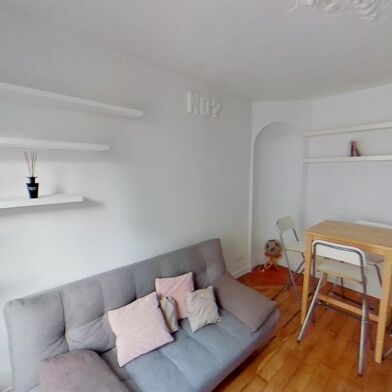 Appartement 2 pièces 1020 €