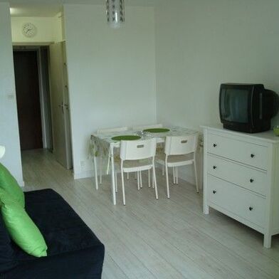 Appartement 1 pièces 540 €