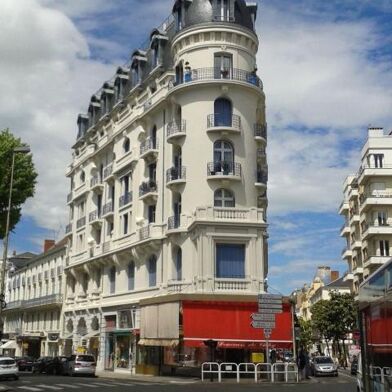 Appartement  600 €