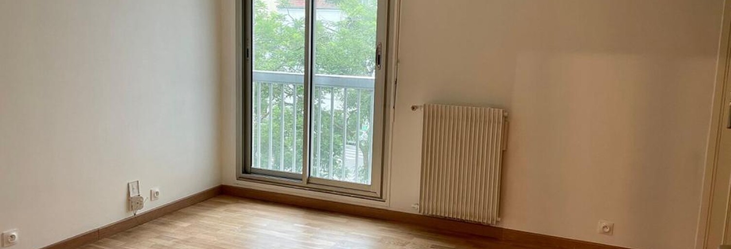 Appartement 1 Pièce 34 m² à louer à Paris 15 (75015)