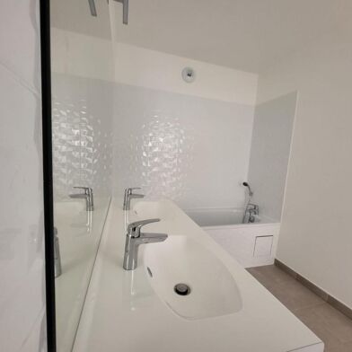 Appartement 3 pièces 1403 €