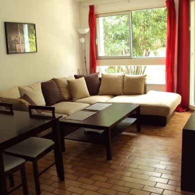 Appartement 2 pièces 904 €