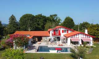 Maison 7 Pièces 191 m² à vendre à Espelette (64250)