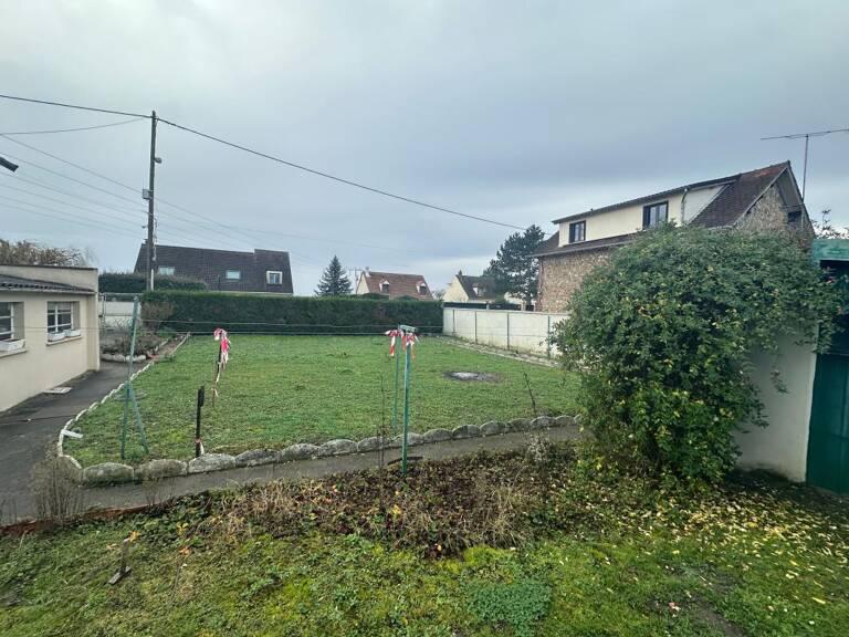 Terrain À Vendre — photo 1