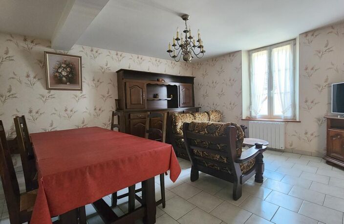 Charmante maison mitoyenne en plein cœur de Lorris — photo 2