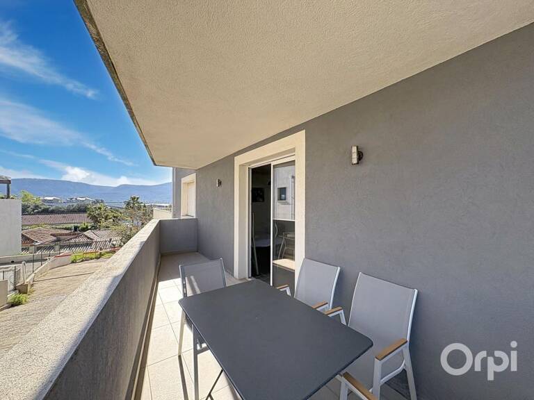 Appartement À Vendre — photo 1