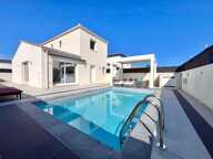 VILLA RECENTE T4 EN R+1 AVEC JARDIN, PISCINE ET GARAGE — photo 3