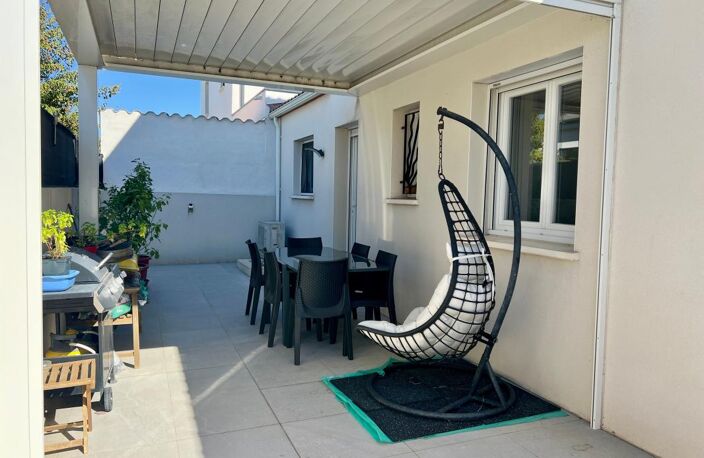 VILLA RECENTE T4 EN R+1 AVEC JARDIN, PISCINE ET GARAGE — photo 4