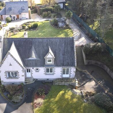 Maison 8 pièces 561600 €