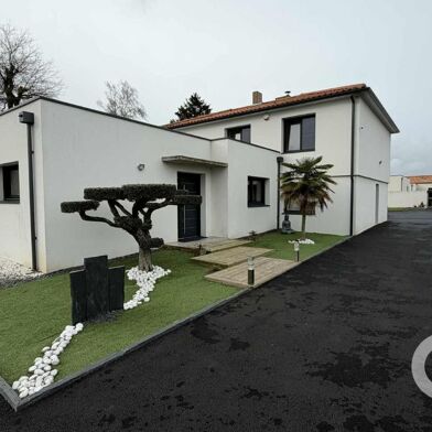 Maison 7 pièces 449000 €