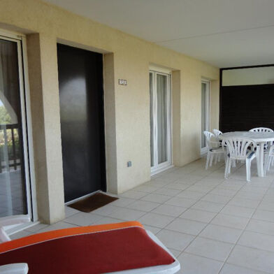 Appartement 3 pièces 220500 €