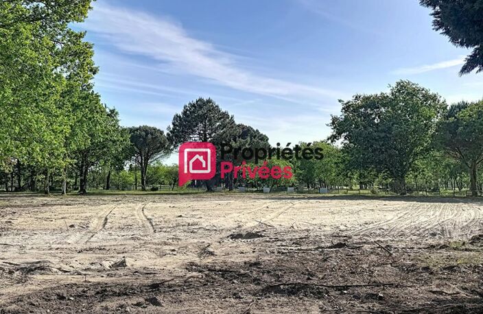 HOURTIN PORT - TERRAIN CONSTRUCTIBLE ET VIABILISE — photo 4