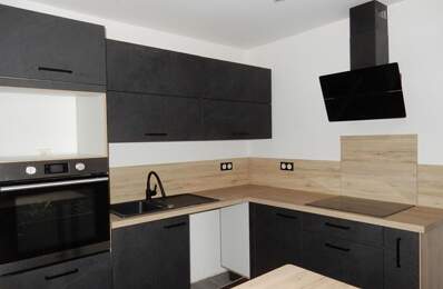Le Puy-En-Velay 43000 bel appartement traversant entièrement rénové de 74,5 m², 4 pièces dont 3 chambres — photo du bien