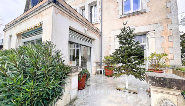 Villa / Maison 8 pièces  à vendre Rochelle (La) 17000