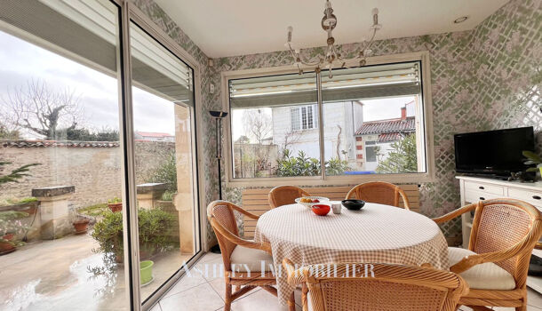 Villa / Maison 8 pièces  à vendre Rochelle (La) 17000