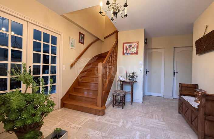 Pavillon sur sous-sol  total  202 m² habitables terrain 2542 m². — photo 2