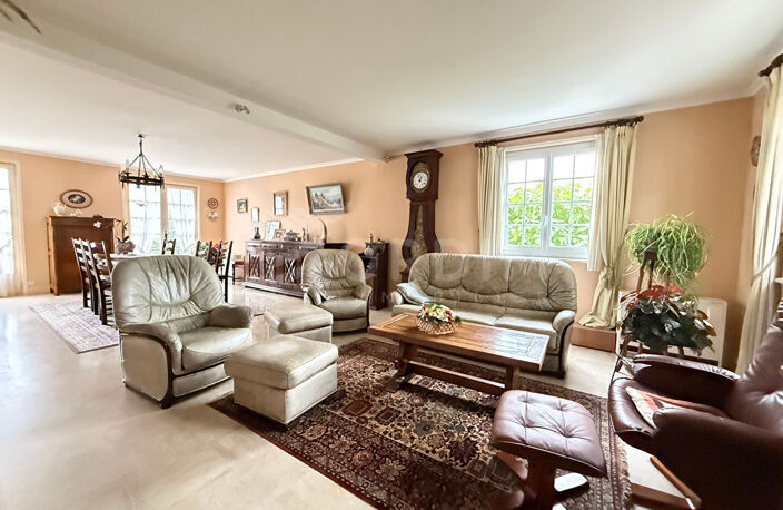 Pavillon sur sous-sol  total  202 m² habitables terrain 2542 m². — photo 3