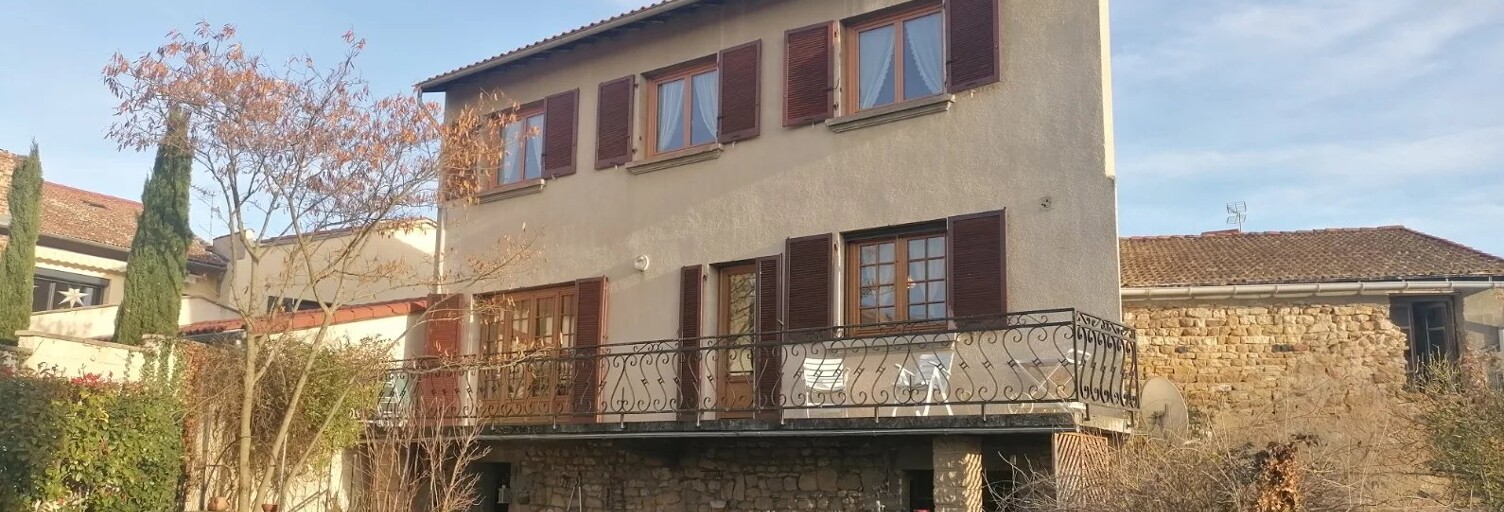 Maison 8 Pièces 143 m² à vendre à Nonette-Orsonnette (63340)