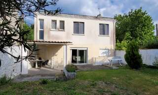 Maison 7 Pièces 140 m² à vendre à Saint-Jean-d'Angély (17400)