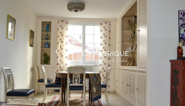 Villa / Maison 8 pièces  à vendre Gelos 64110