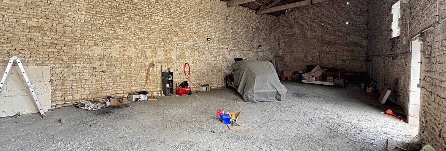 Immeuble  184 m² à vendre à Brie (16590)