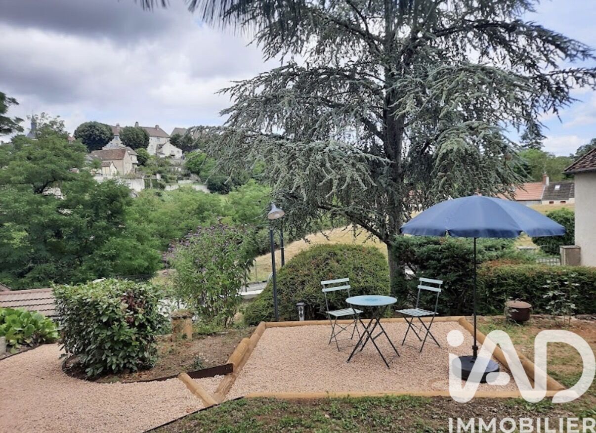 Bourbon-Lancy - 97m² - 1p.