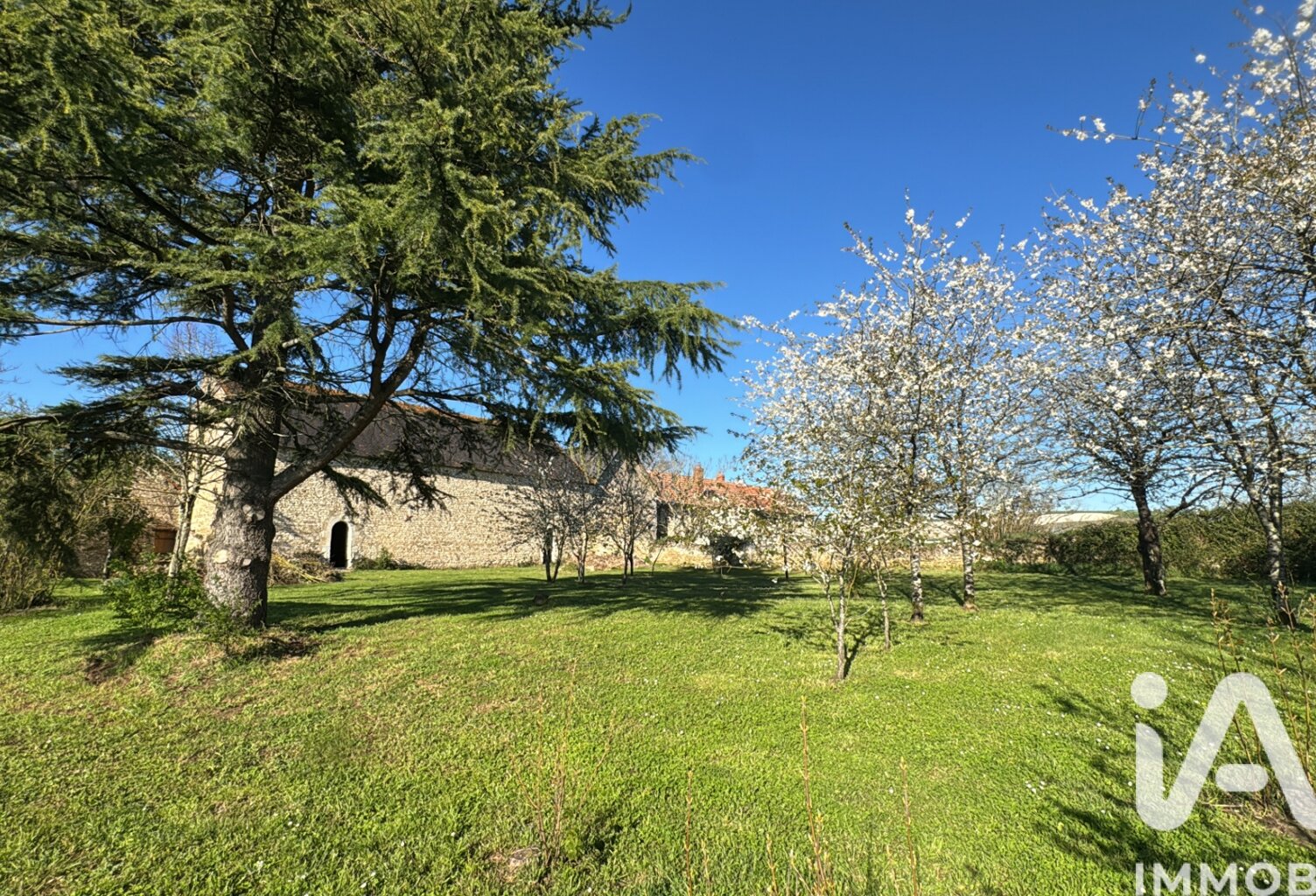 Vente Grange 4 pièces — photo 1
