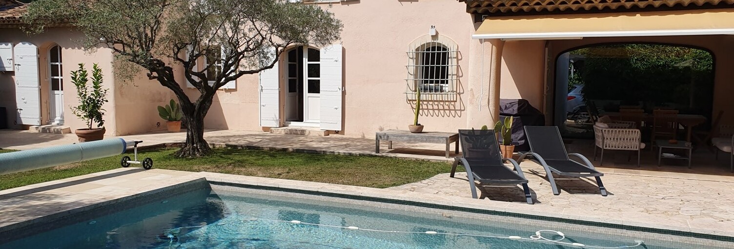 Maison 5 Pièces 140 m² à louer à Châteauneuf-le-Rouge (13790)