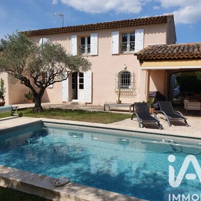 Maison 5 pièces 2500 €