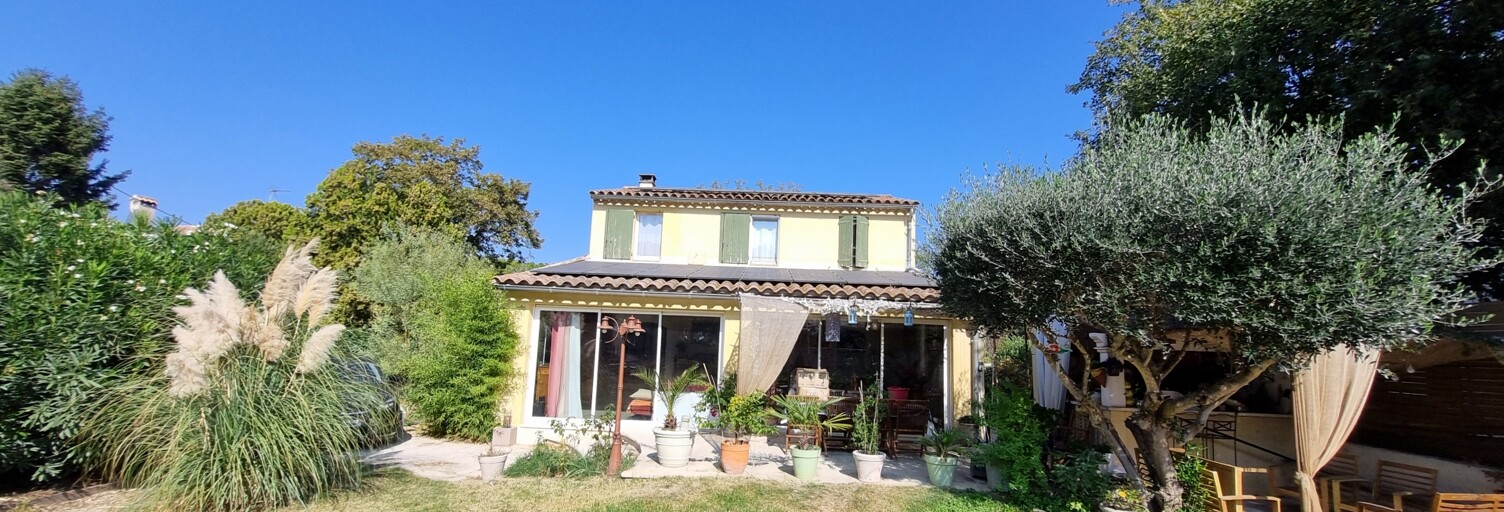 Maison 7 Pièces 200 m² à vendre à Saint-Gilles (30800)