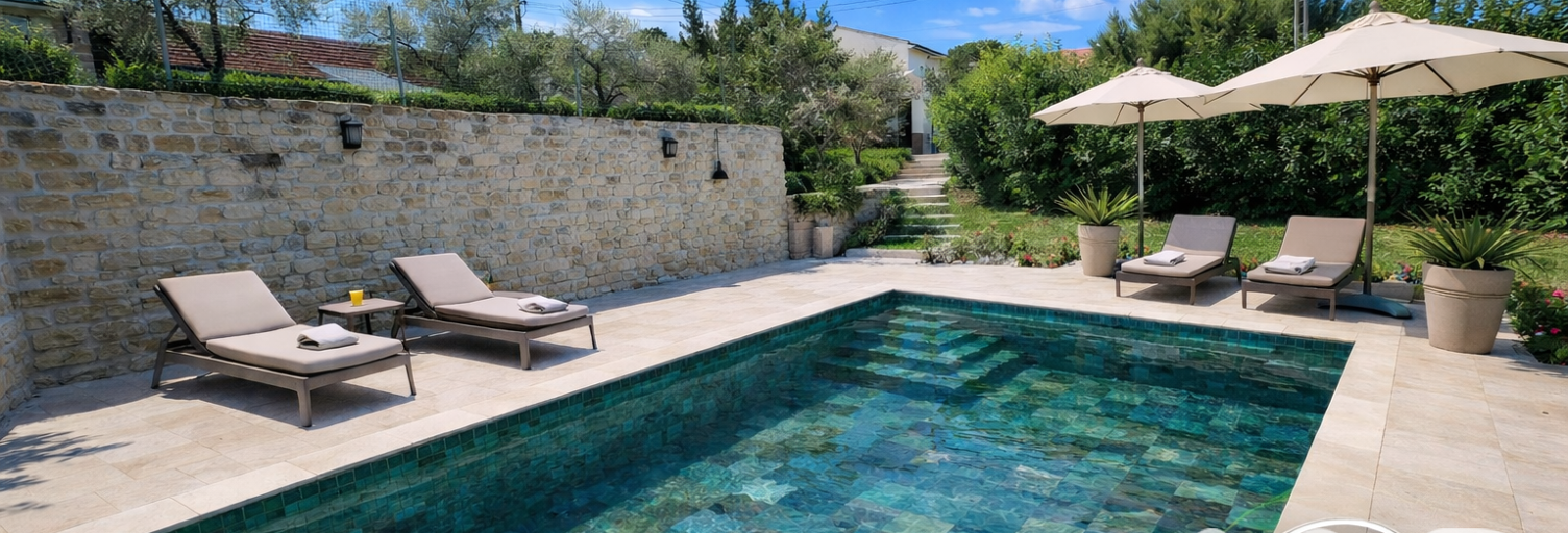 Maison 7 Pièces 200 m² à vendre à Saint-Gilles (30800)